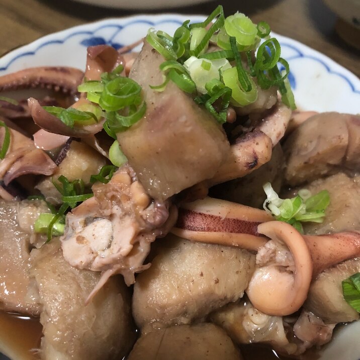 ほっこり♡里芋とイカの煮物